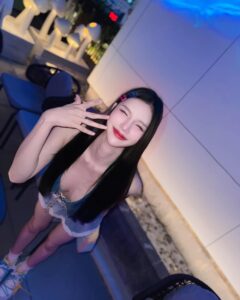 lookwadj 06
